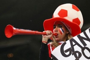 sexy_world_cup_fans_vuvuzela